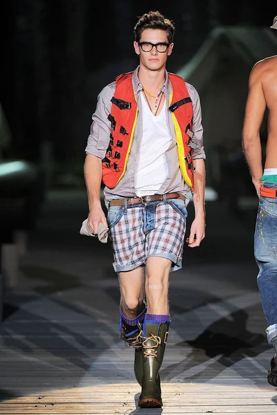 Look 23